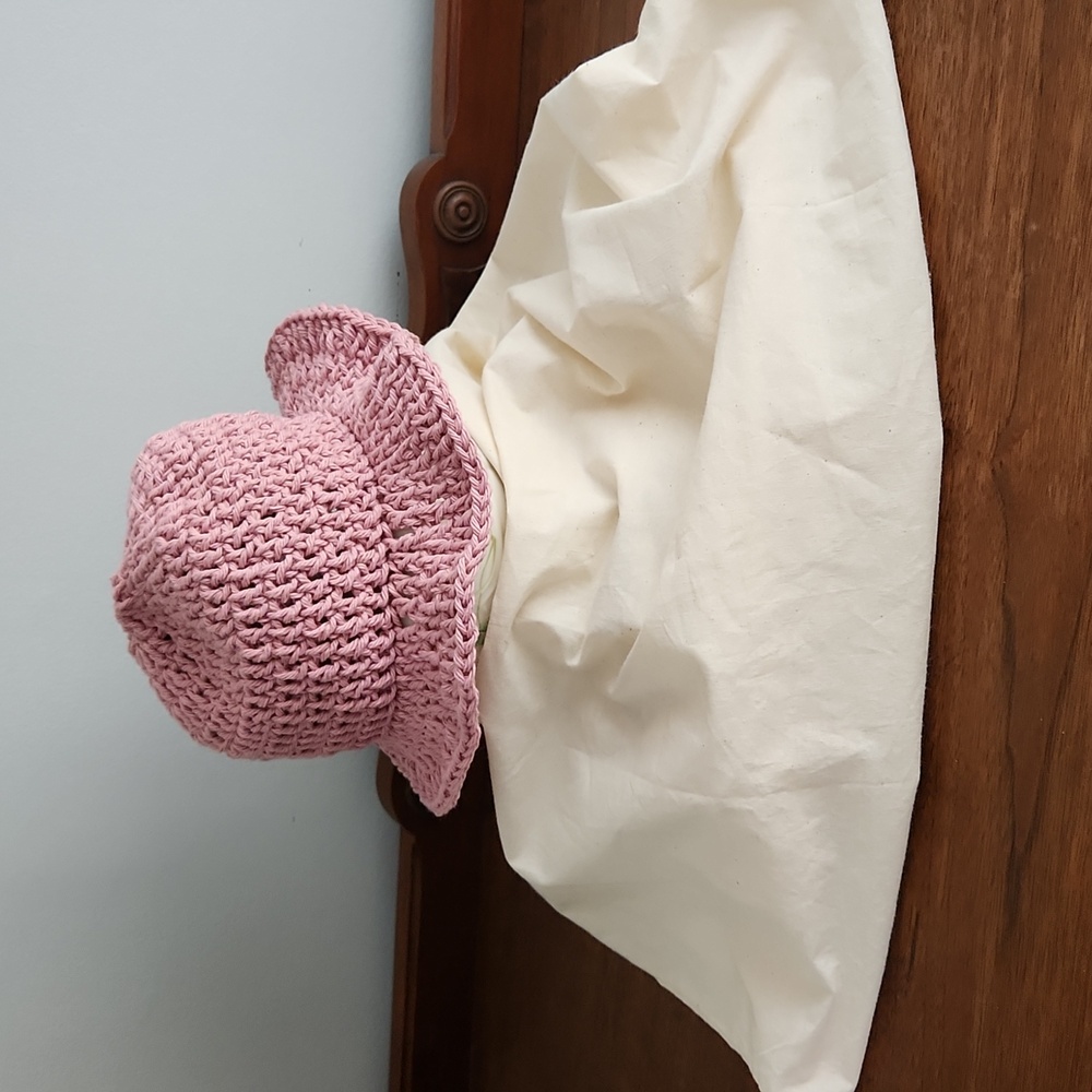 Handmade Summer Crotched Cotton Hat 16 inch Circumference, 6-12 mos - Picture 1 of 8